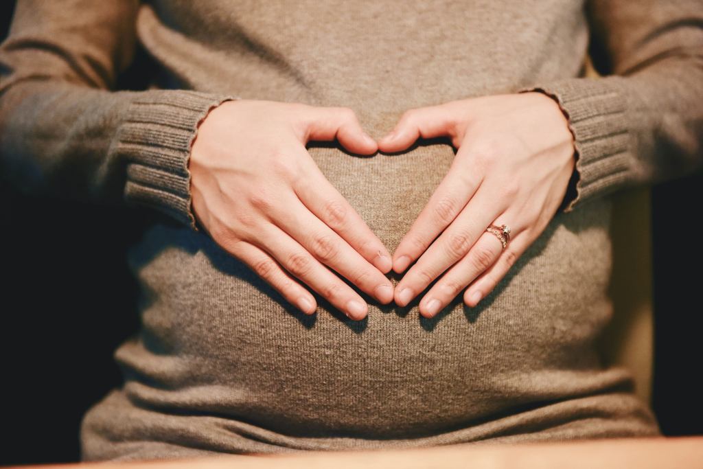 What Happened in Agent Preggo’s First Trimester and How Did She Manage in&nbsp;London?